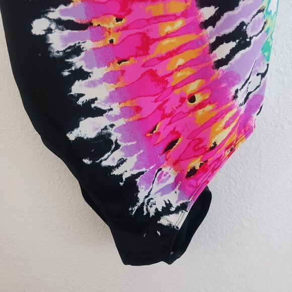 Salt + Care printed one piece swimsuit size L - Picture 5 of 10